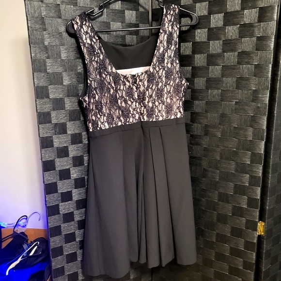 Forever 21 Black Party Dress with Lace Back (L) - AG0403 - Picture 2 of 3